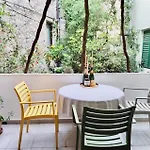 Laura - Center * Makarska