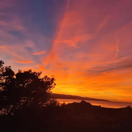 Laura - Center Μακάρσκα