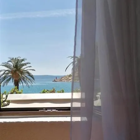 Laura - Center Lägenhet Makarska