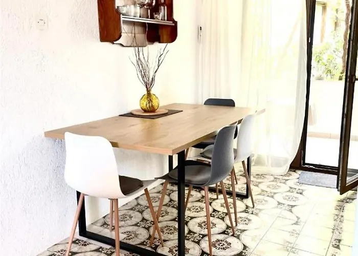 Laura - Center Apartment