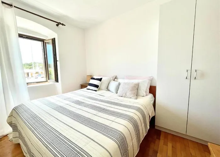 Laura - Center * Makarska